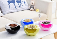 Load image into Gallery viewer, Plastic snack bowl with fruit bowl and mobile phone bracket

