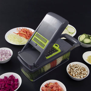 Slicer vegetables and fruits with several cutting supplements