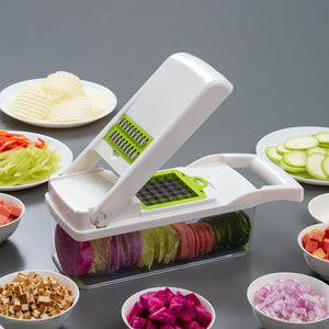 Slicer vegetables and fruits with several cutting supplements