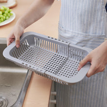Load image into Gallery viewer, Extendable plastic basket to dry water from vegetables, fruits or anything
