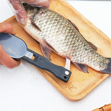 Load image into Gallery viewer, Fish skin scrape brush
