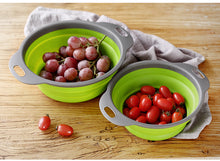 Load image into Gallery viewer, The silicone vegetable and fruit washing basket is fordable
