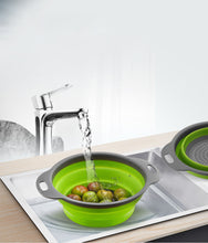 Load image into Gallery viewer, The silicone vegetable and fruit washing basket is fordable
